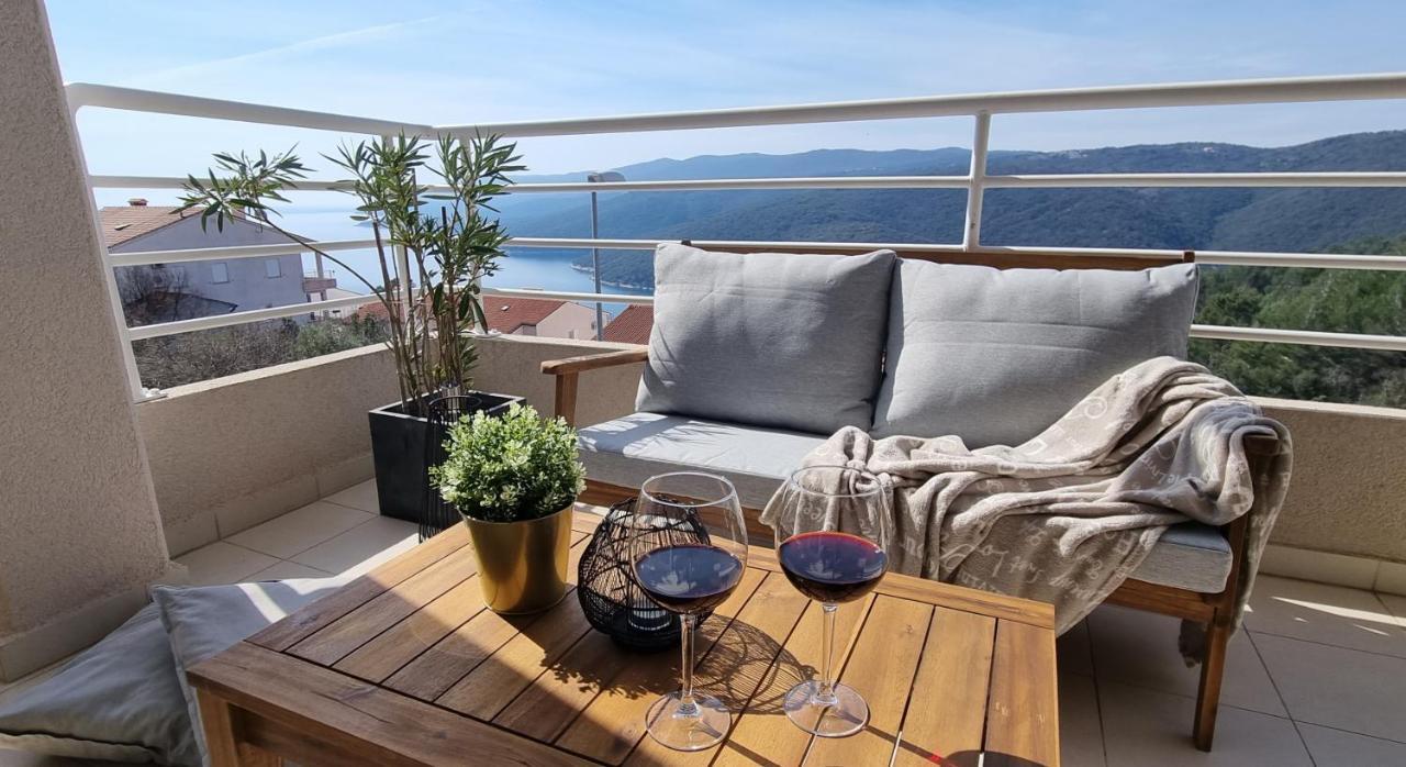 Apartment Cami -Stylish Apartment With A Beautiful Seaview Rabac Extérieur photo